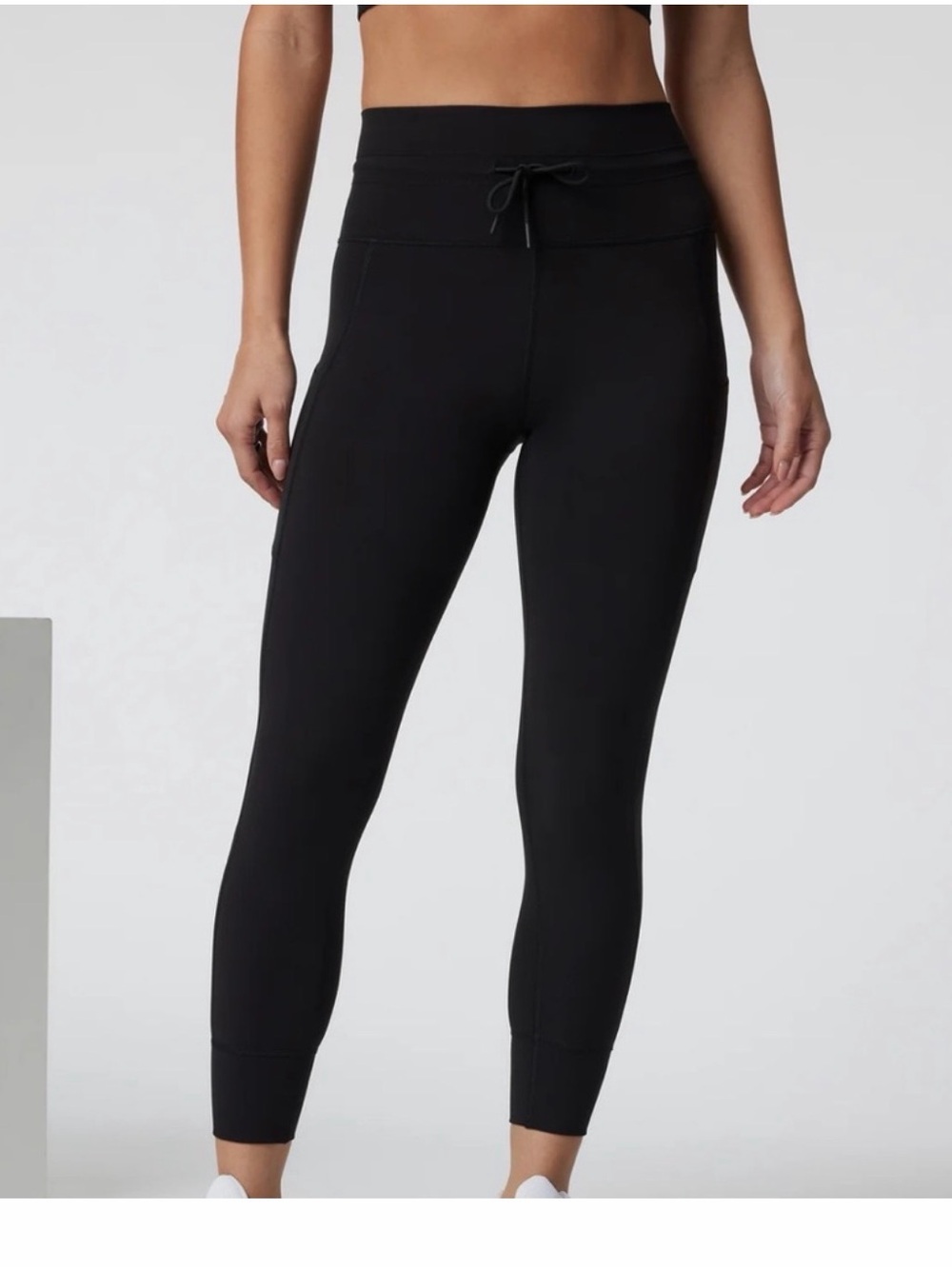 Vuori Black High-Rise Drawstring Leggings